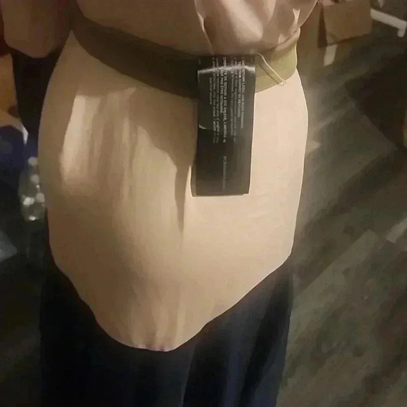 BCBGMAXAZRIA WRAP AROUND DRESS SIZE XS - Picture 6 of 9